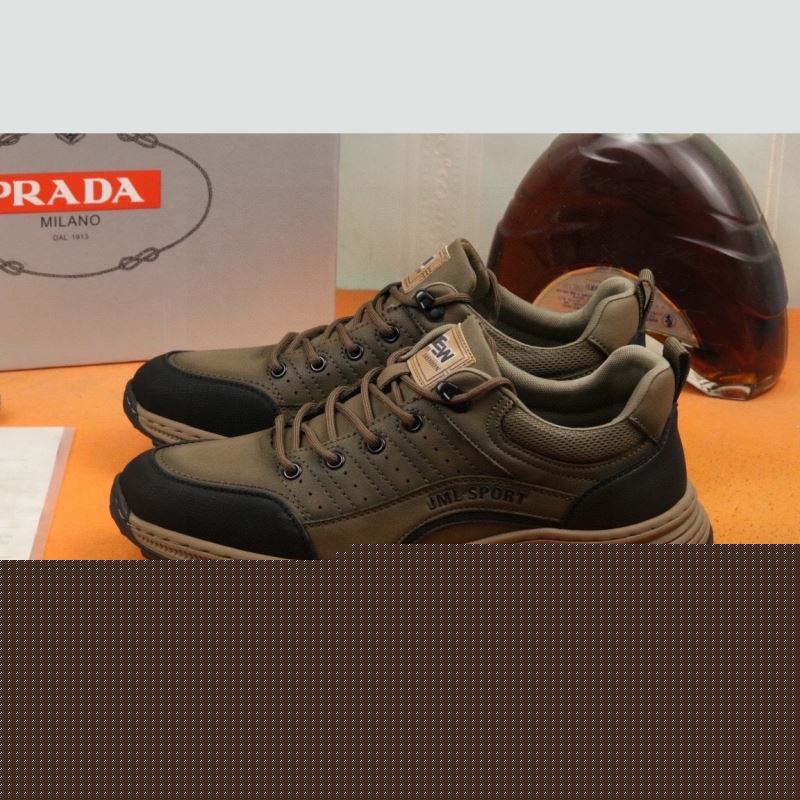Pra*a sneakers